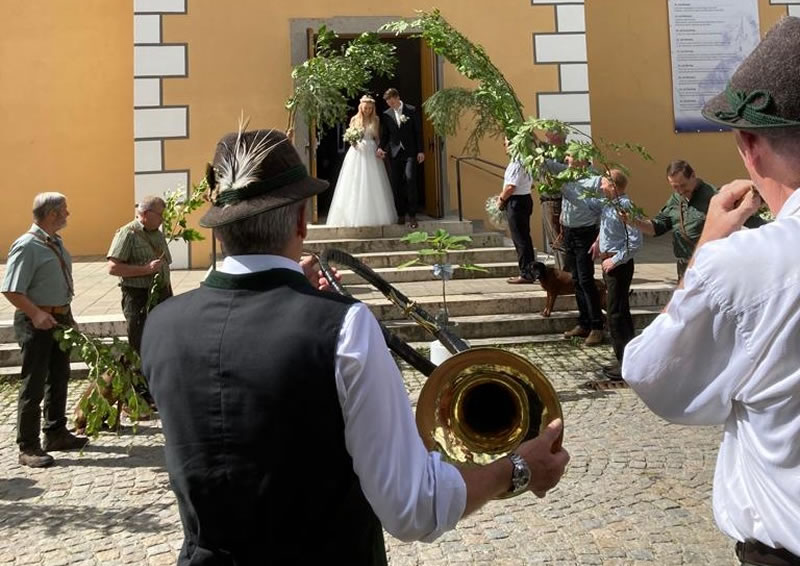 2.Sept. 2023 : Hochzeit von Sebastian Holzner und Kristina Mosandl aus Beratzhausen